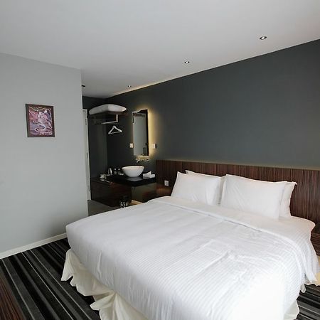 Apple Hotel Times Square George Town Exteriör bild
