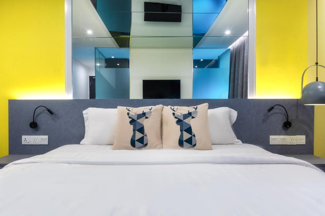 Apple Hotel Times Square George Town Exteriör bild