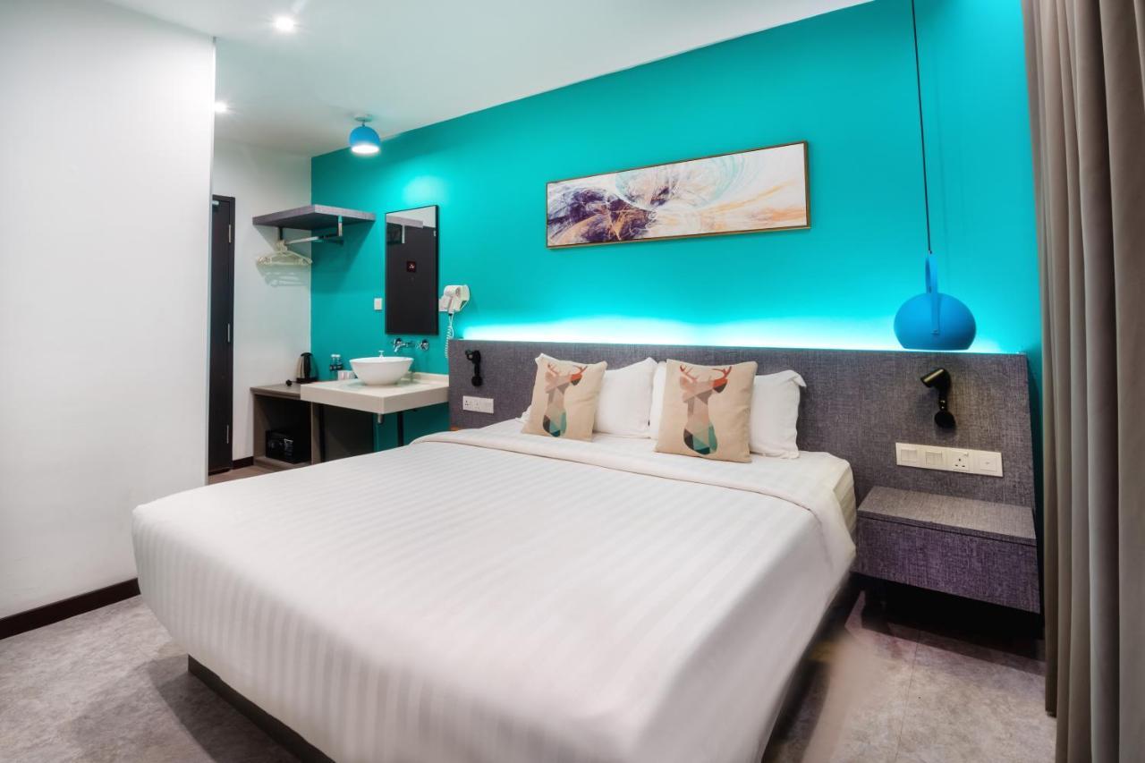 Apple Hotel Times Square George Town Exteriör bild