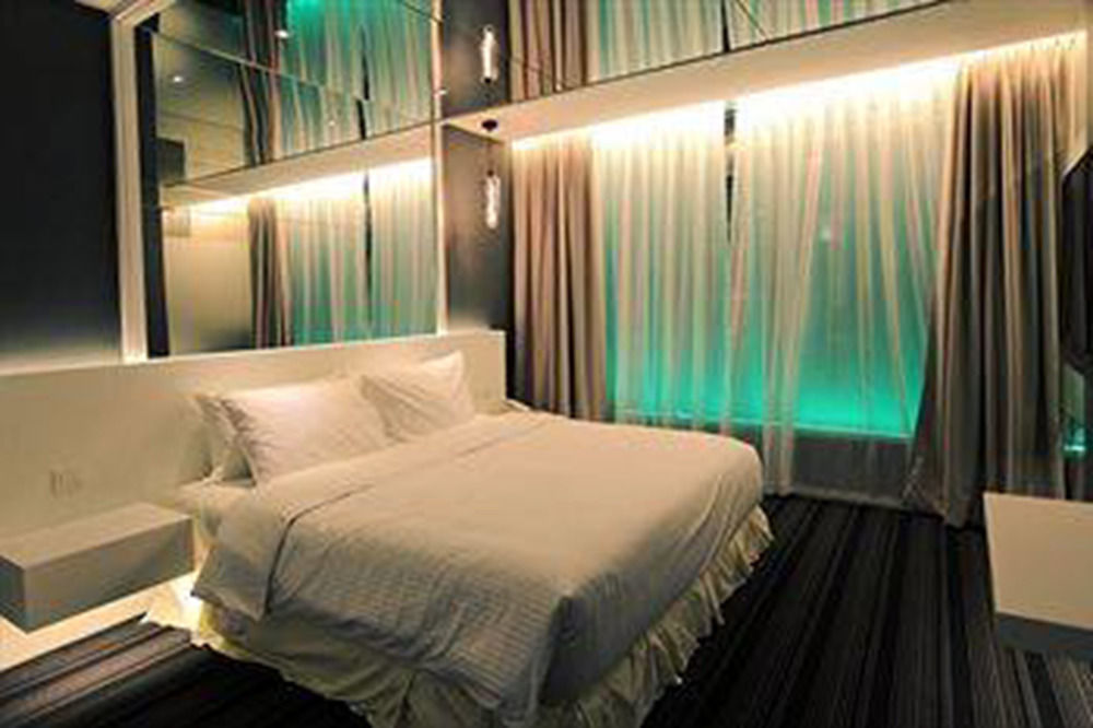Apple Hotel Times Square George Town Exteriör bild